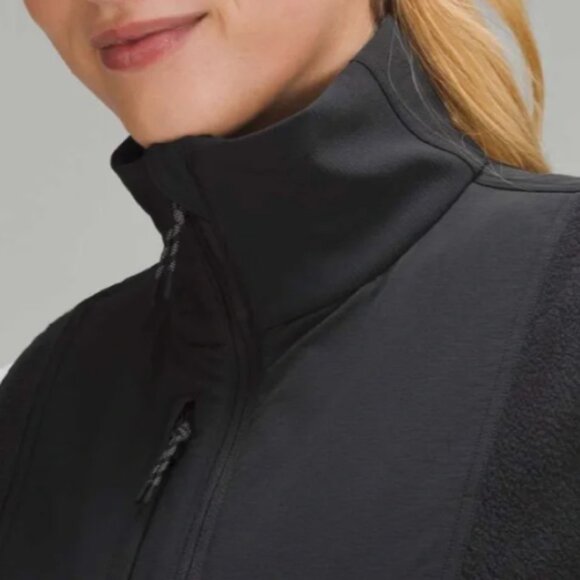 Lululemon Fleece + Ripstop Hiking Vest Black Size 6 - Picture 2 of 12